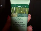 Маска для лица Avon Naturals (Огурец-чайное дерево)