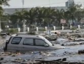 Документальный фильм  "Discovery: Цунами. Глазами очевидцев (Tsunami. Caught on camera)" (2010)
