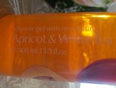 Восстанавливающий гель для душа Oriflame "Apricot &amp; White Tea"