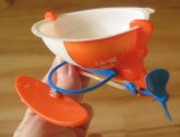 Кондитерское изделие Kinder Joy с игрушкой внутри