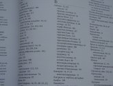 Книга "Животный мир. Иллюстрированный атлас" - издательство "Махаон"
