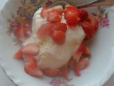 Рецепт приготовления десерта "Мороженое с клубникой"