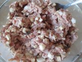 Рецепт приготовления домашней колбасы из свинины и грибов