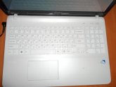 Ноутбук Sony Vaio Fit E SVF1521E1R/W white