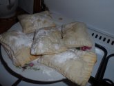 Рецепт приготовления слоеных пирожков с яблоками и грушами