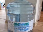 Вода питьевая Аква-маркет "Родной источник" артезианская негазированная